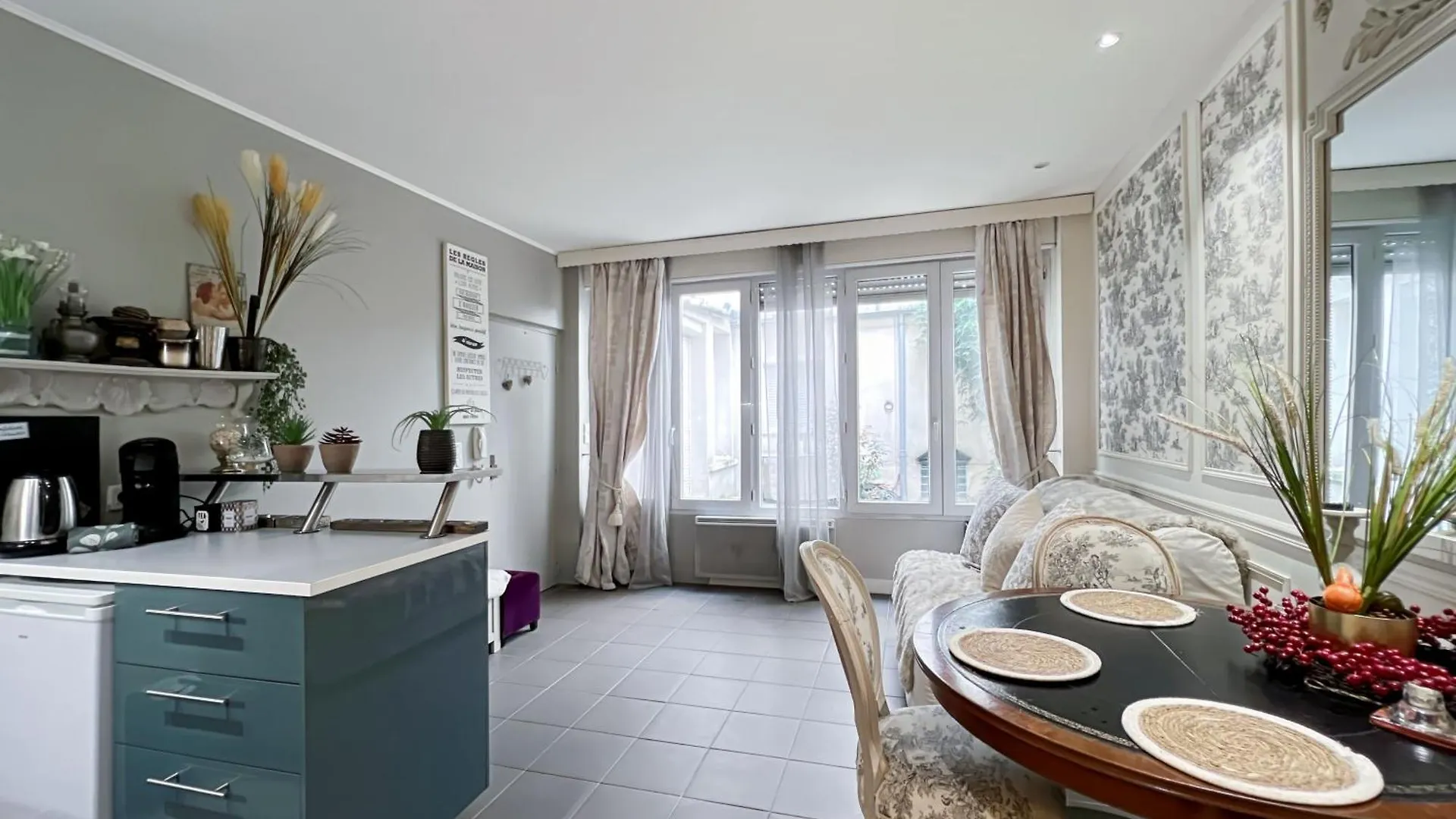 Gare Du Nord & Canal St-martin Apartment Paris